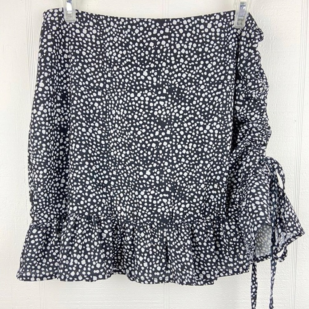 Polka dot Dalmatian print flowy mini skirt